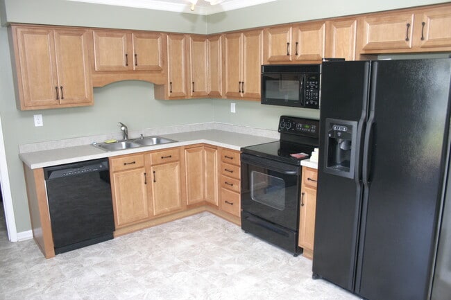 Photo - 9111 Cedarwood Drive