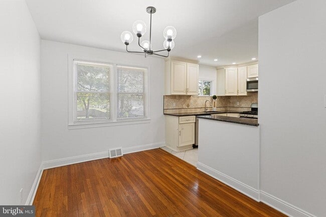 Photo - 1325 Osbourne Ave
