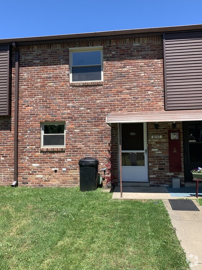Building Photo - 2107 Stoops Ct Rental