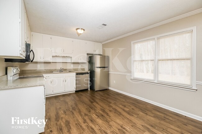 Photo - 388 Scenic Ln