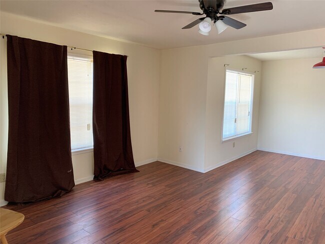 Photo - 4310 College Main St