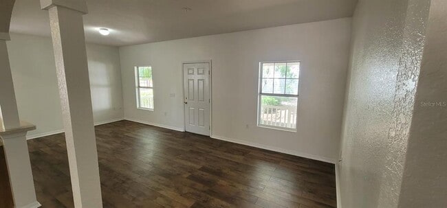 1004 Park Central Cir