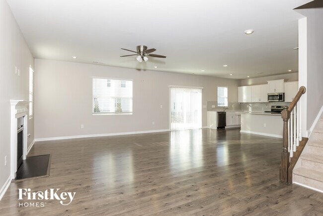 Photo - 304 Whispering Wind Way