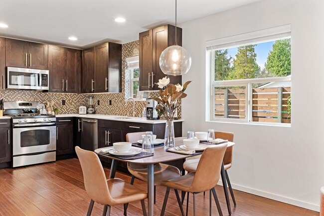 Photo - 8601 Delridge Wy SW Casa Adosada