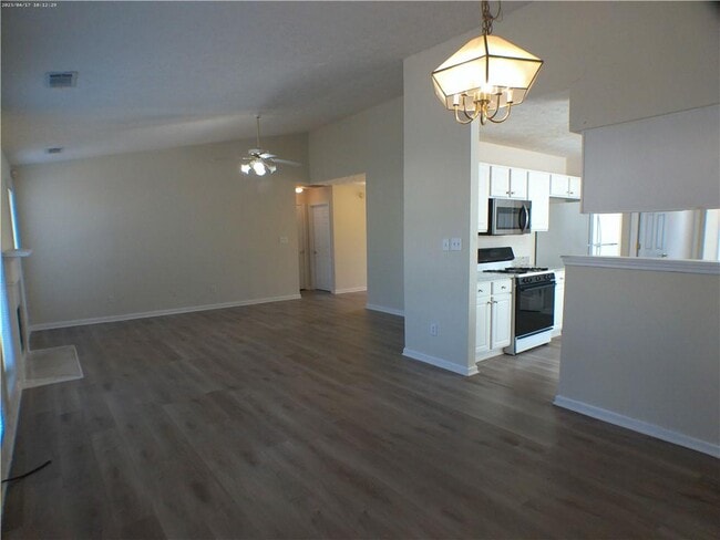 Photo - 3277 Crossfield Ln