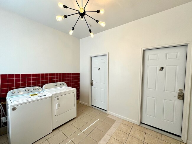 Photo - 301 W McMillan St Unit 2