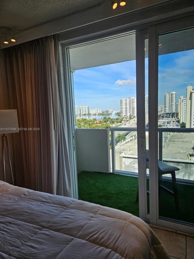 Photo - 19201 Collins Ave Unit 1036