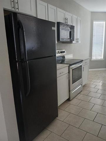 Photo - 7208 Park Creek Dr