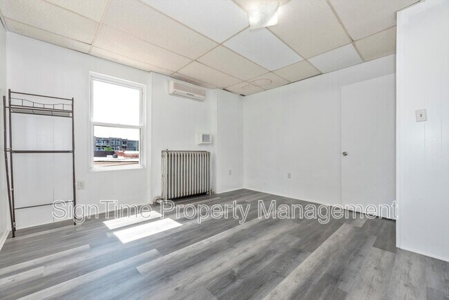 Photo - 220 Summit Ave Unit Apt 1R