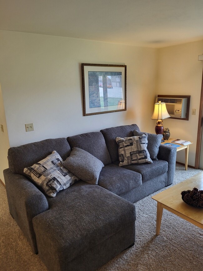 Lake Park Estates Apartments
