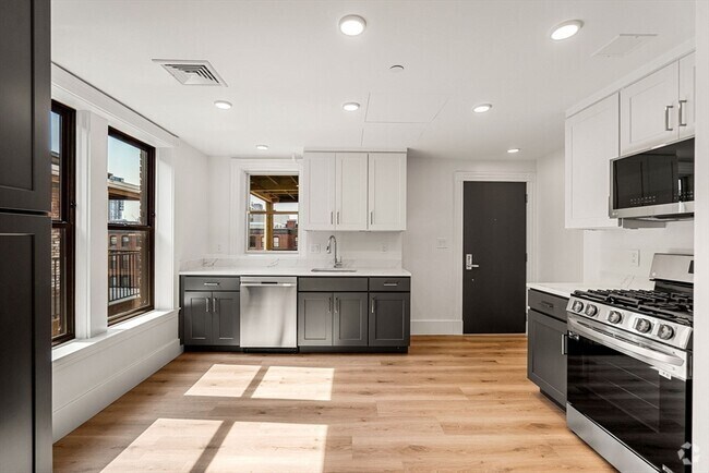 Building Photo - 458 Massachusetts Ave Unit 1 Rental
