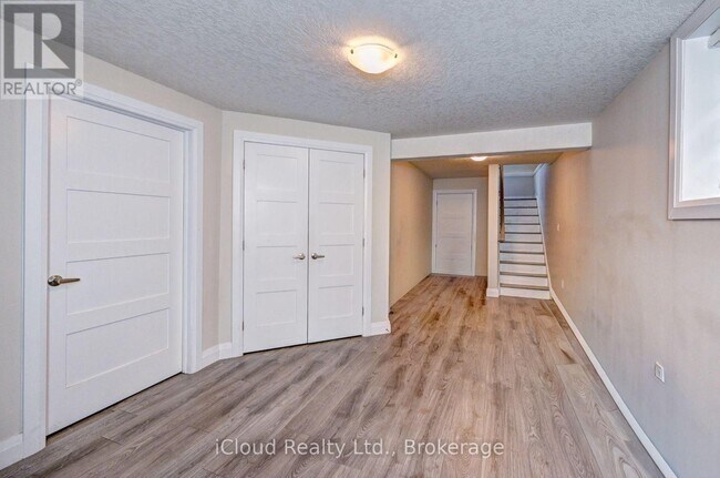 Photo - 65 Arkell Rd