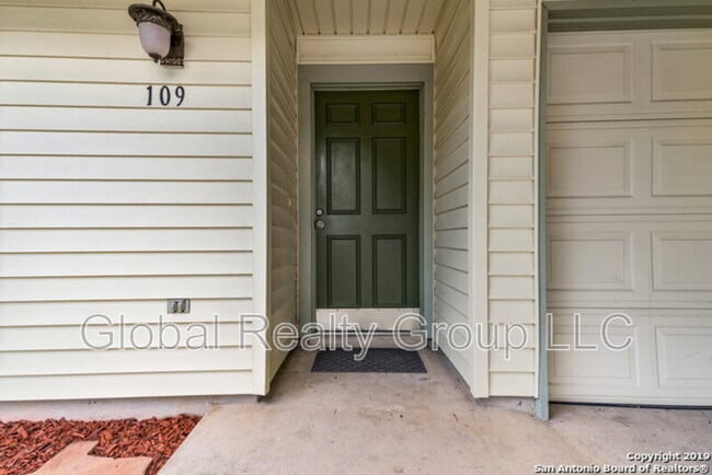 Photo - 109 Meadow Way