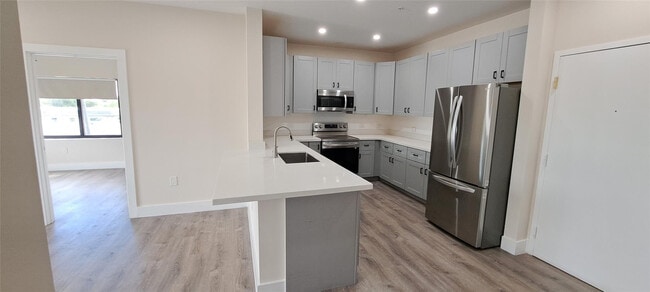 Photo - 3801 Davie Blvd Unit 204