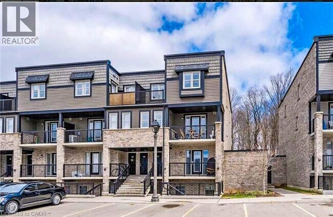 Photo - 1989 Ottawa Street S