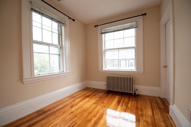 Building Photo - 20 Ellery St Unit 2 Rental