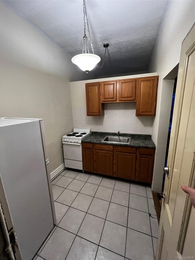Photo - 5 W Market St Unit 4