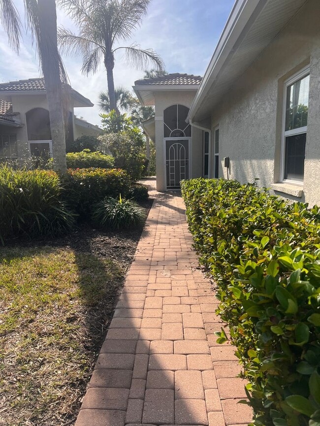 Photo - 2bd/2ba/2 car garage in Venetia