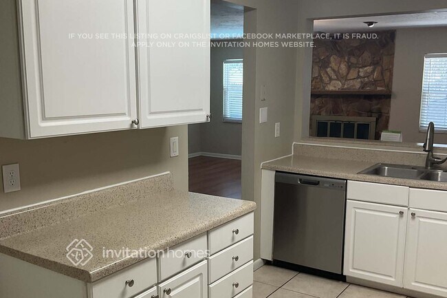 Photo - 90 Durham Ct