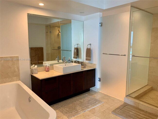 Photo - 150 Sunny Isles Blvd Unit 1-906