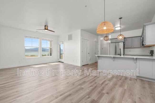 Photo - 547 N 360 W