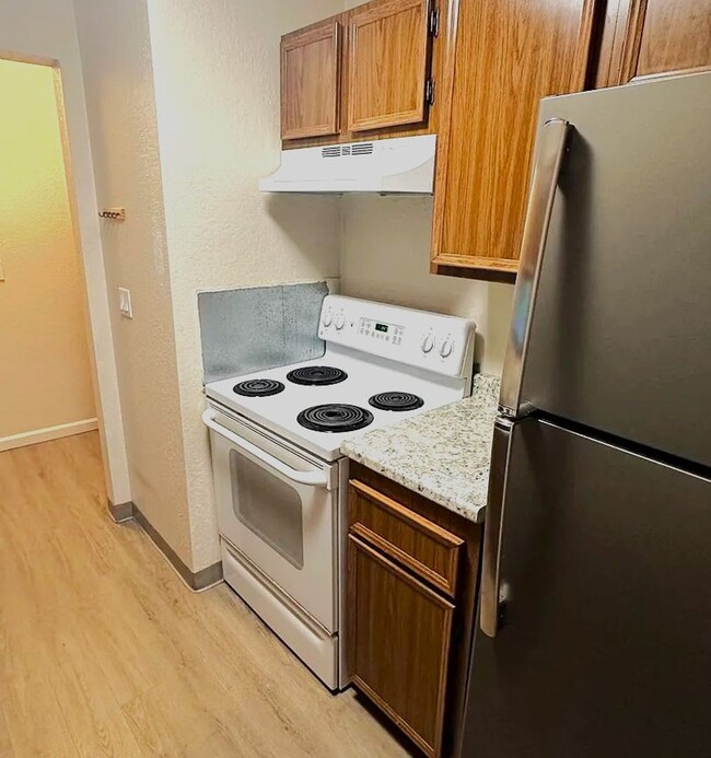 Photo - E 11th Avenue Unidad 15