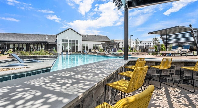 Photo - Verla Table Mesa