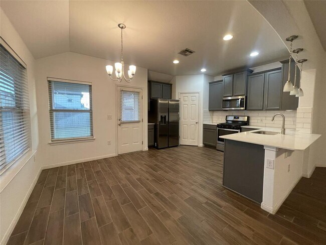 Photo - 308 Somerville St