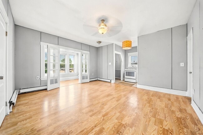 Photo - 30 Irwin St Unit 3