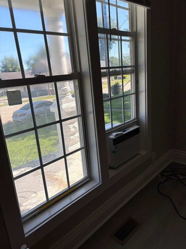 Photo - 2BR/1BA House with nice back yard LEASING SPECIAL - sign a 13-month lease by 7/31/2026 and secon...