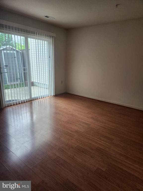 Photo - 1234 Oakwood Dr