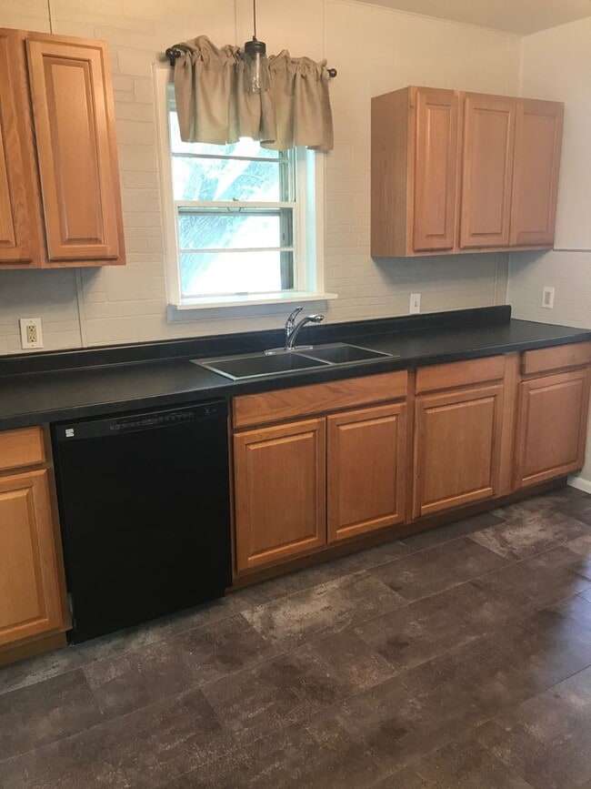 Photo - 2 BEDROOMS, 2 BATHROOMS, WITH 2 BONUS ROOMS AND A SECOND KITCHEN!