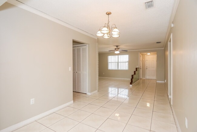 Photo - 9521 NW 25th St