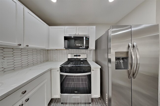 Building Photo - 2714 Woodspring Forest Dr