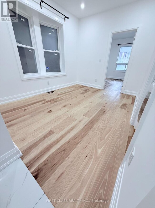 Photo - 144 Denison Ave