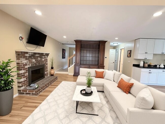 Building Photo - 1 Ernies Dr Unit 1