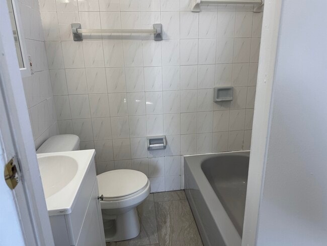 Photo - 132 43rd St Unidad 2