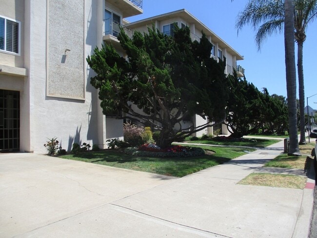 Photo - Desirable Park Blvd 1 Bdr 1 Ba 3rd Floor Condo in Hillcrest Unit 304
