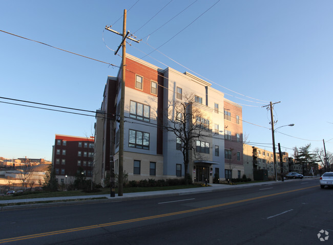 Building Photo - Matthews Memorial Terrace Rental