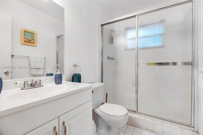 Photo - 16420 NE 5th Ave