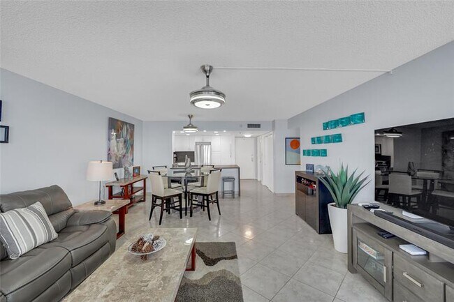 Photo - 3900 Galt Ocean Dr Unidad 114