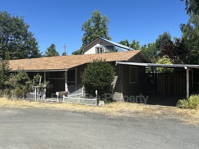 Building Photo - 1481 Fruitdale Dr Rental