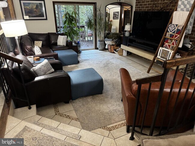 Photo - 11800 Wolf Run Ln