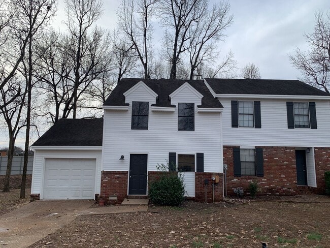 Photo - Remodeled 2bed/1.5 Bath Townhouse