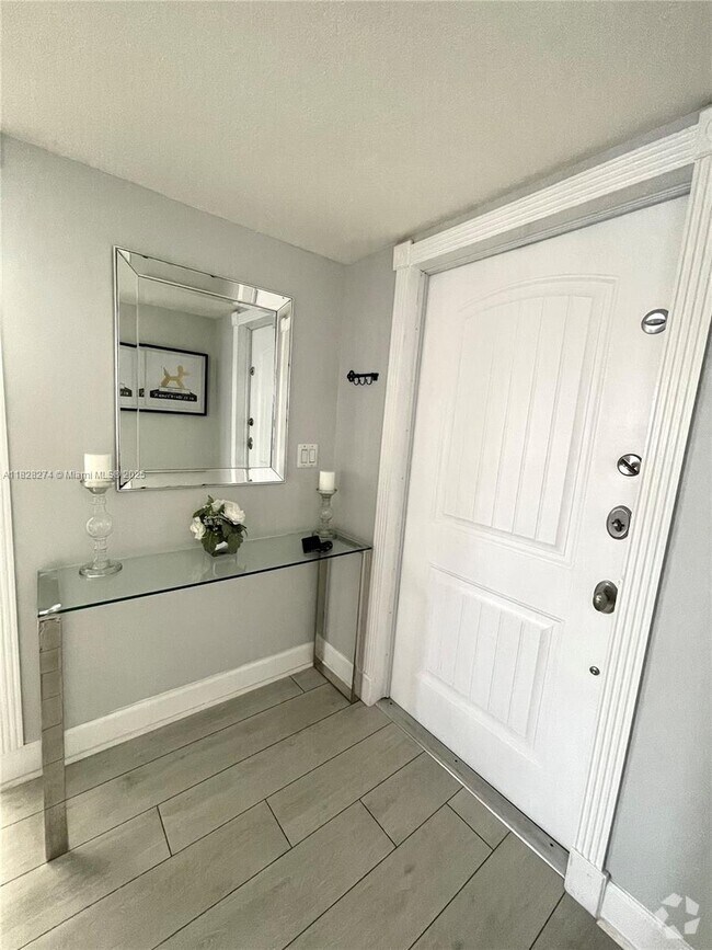 Building Photo - 3181 S Ocean Dr Unit 603 Rental