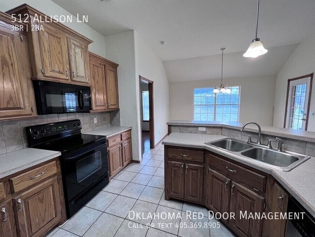 Photo - 512 Allison Ln