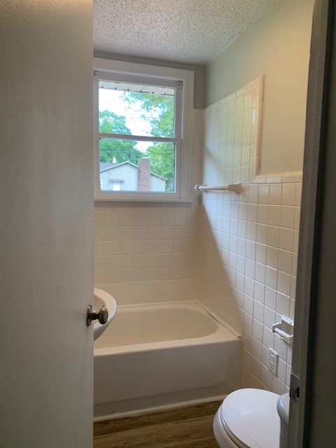 Photo - 1/2 off one full month's rent with 18 mont...