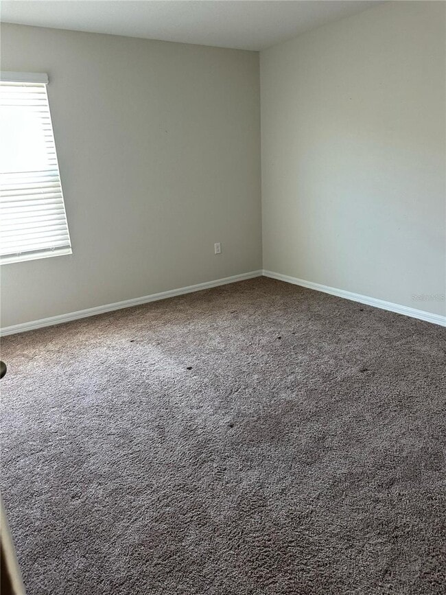 Photo - 1572 Ellesmere Ave