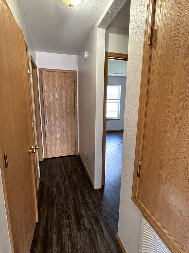 Photo - 316 Erin Pl Unidad 316 Erin Place #201