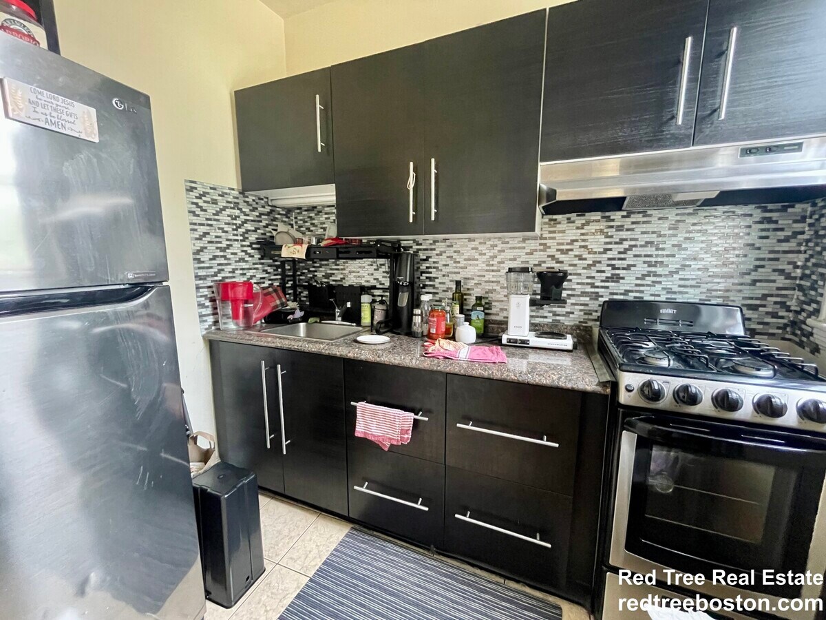 Photo - 1330 Commonwealth Ave Unit 17